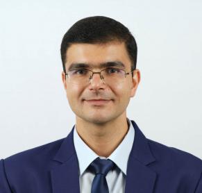 Dr. Arjun Khanna